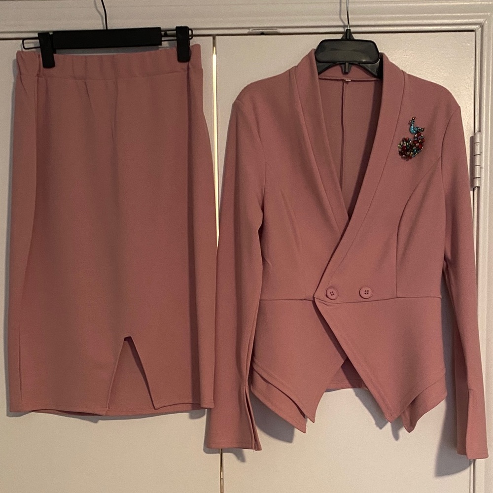 Pink Blazer and Skirt Set w free peacock brooch